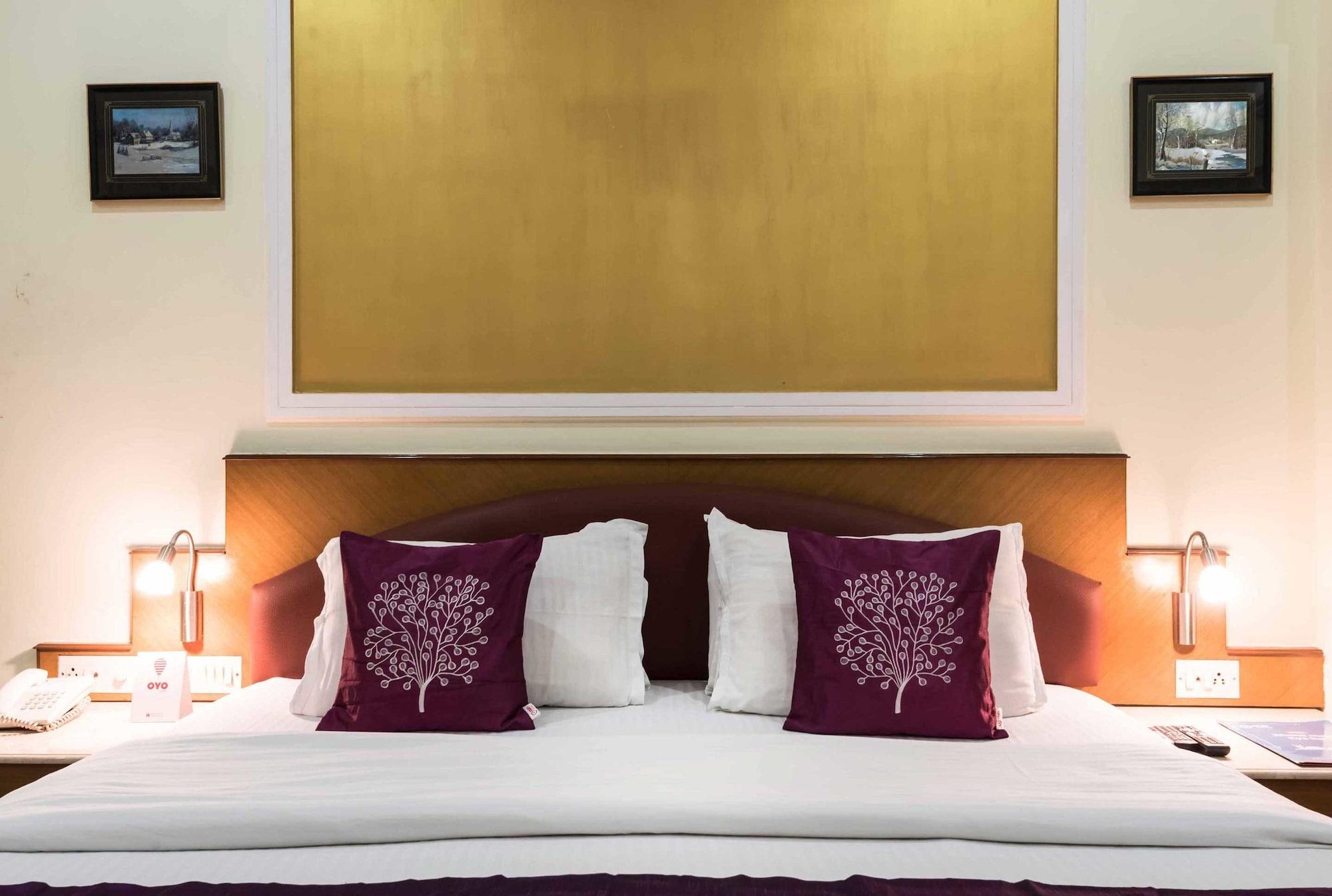 Hotel Godwin - Colaba Мумбай Екстериор снимка