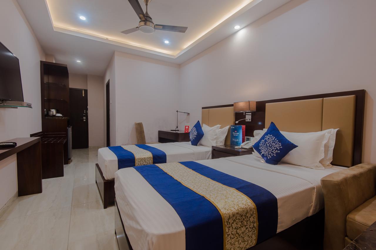 Hotel Godwin - Colaba Мумбай Екстериор снимка